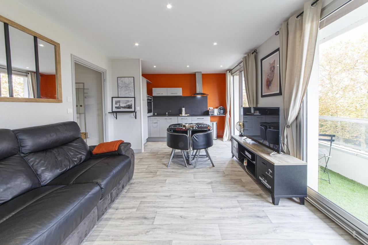 Chic Appartement Vue Sur Parc Au Calme 昂热 外观 照片